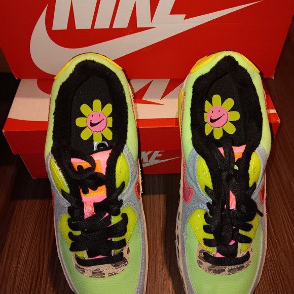 Nike Air Max 90 LX - Picture 4 of 8